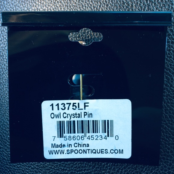2/$35 Owl🦉Crystal Pin / Brooch by Spoontiques NEW / NWT - Picture 8 of 8